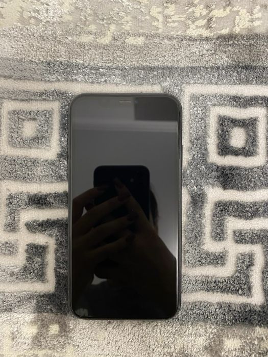 Продам iPhone 11