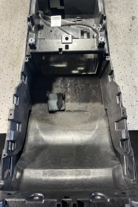 Consola centrala A 167 680 57 07 Mercedes-Benz GLE 2020