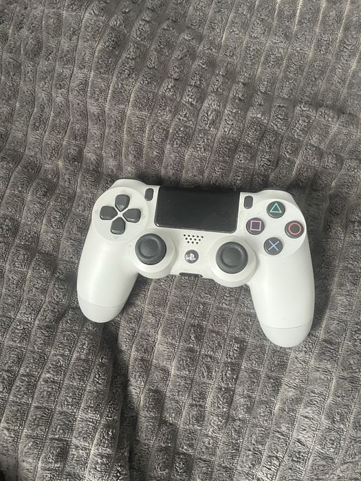 Джойстик за PS4 НОВ!!