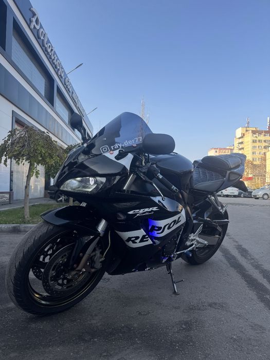 Срочно Продаётся хонда сбр 1000рр в отличном состоянии