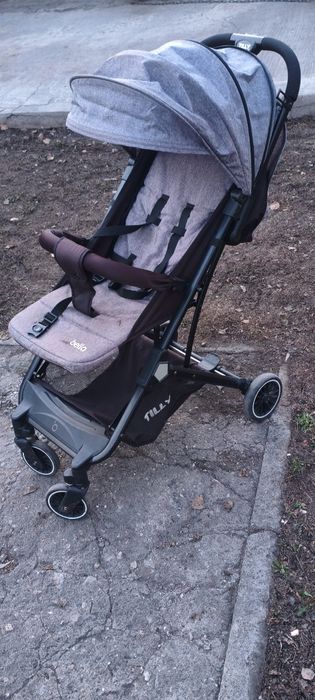 Продам две коляски недорого