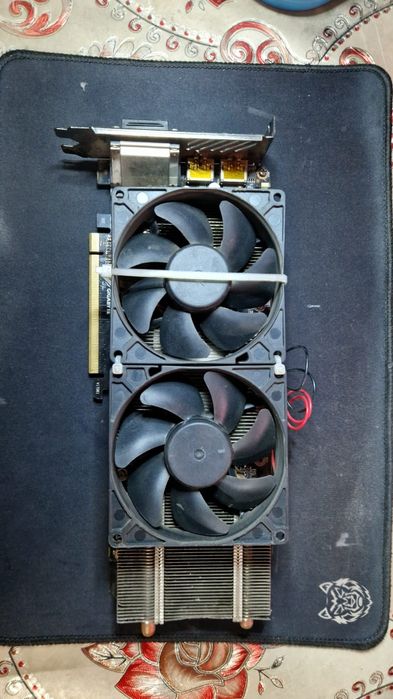 Vând placă video GTX 1070