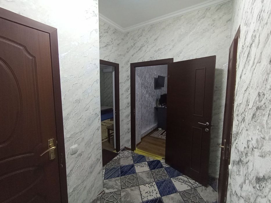 Sergili quruvchilar metro 12-bekat yonida 2xona 3etaj evro remont