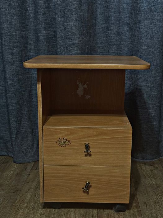 Тумба на колесиках