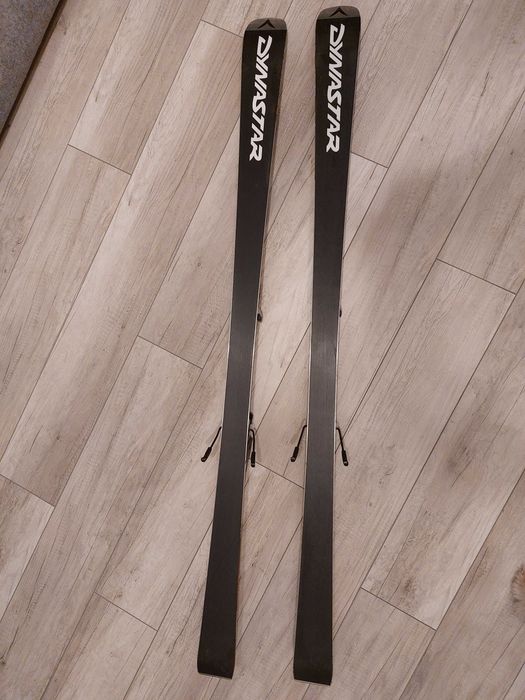 Schiuri Dynastar 156cm