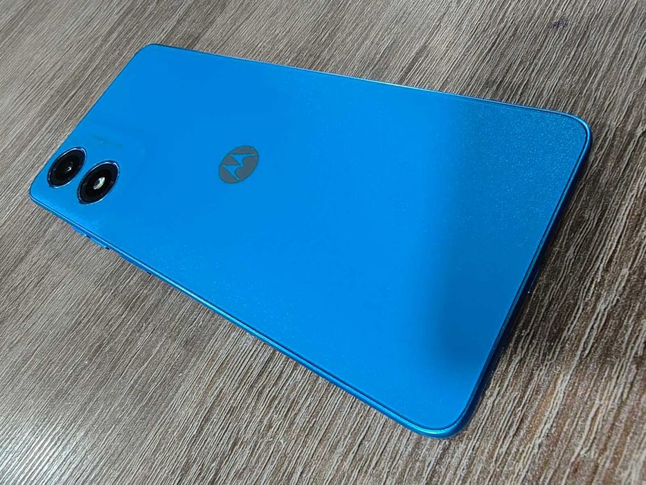 Мобилен телефон Motorola G04 64gb