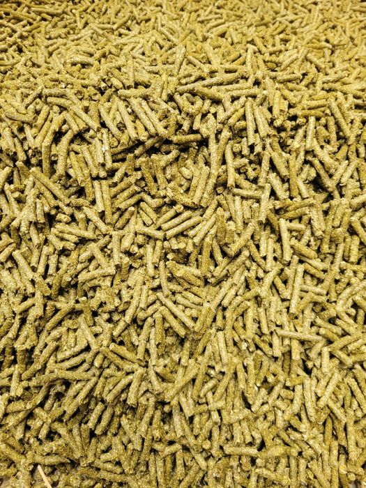Peleți lucernă granule pentru pui