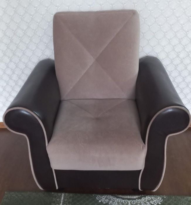 Мягкий уголок продам