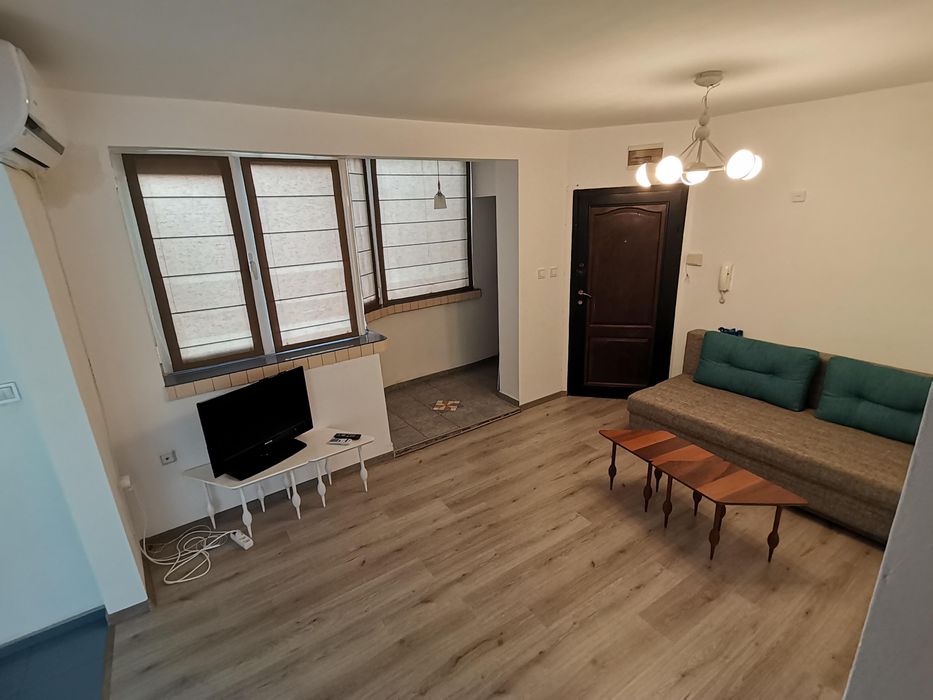 Дава се под наем Двустаен апартамент в Бургас, Възраждане - 70 кв.м за 382.5 € - Снимка #2