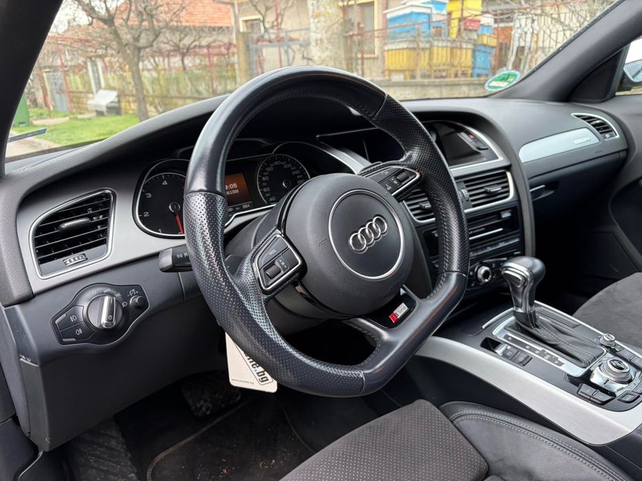 Автомобил АУДИ A4 Avant