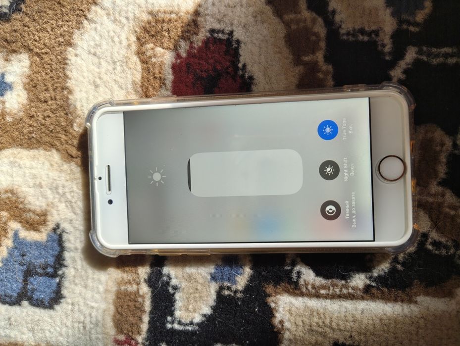 Айфон 8, идеал сост