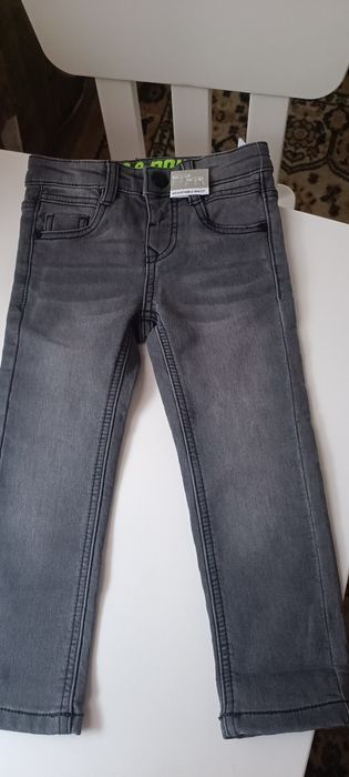 Джинсы на мальчика 2-3 года