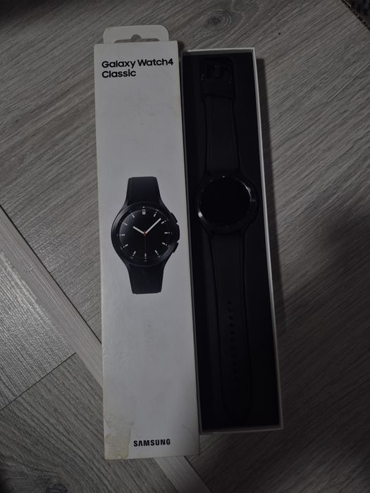Продаётся самсунг watch 4 classic