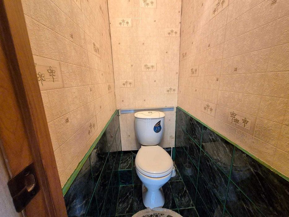 Продам 3к на 2 этаже возле школы №9