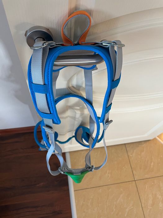 Детска сбруя(седалка) за катерене(до