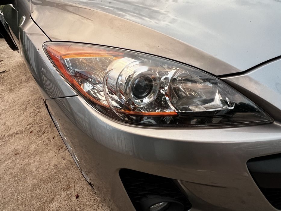 Fata competa Mazda 3 BL 2011  Bara capota , toate piesele fata..Piese dezmembrari Mazda 3 BL  E5