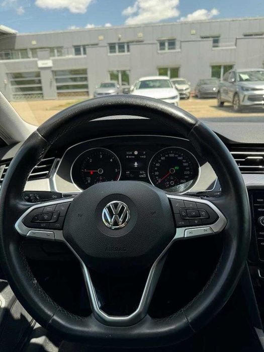VOLKSWAGEN Passat 2020 — imagine 5