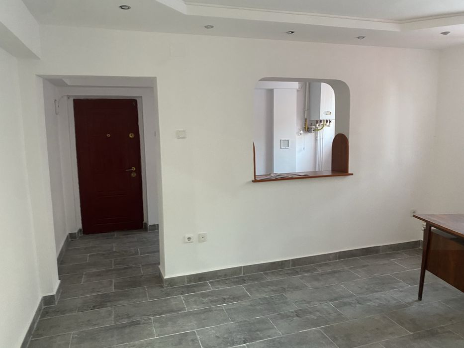 Apartament 2 camere - De vânzare