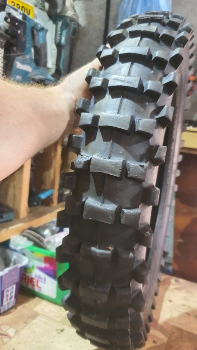 Pirelli 110 100 18