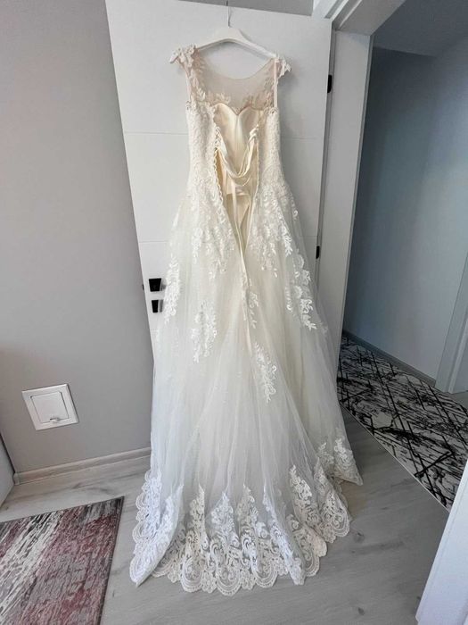 Булчинска рокля/ Сватбена рокля