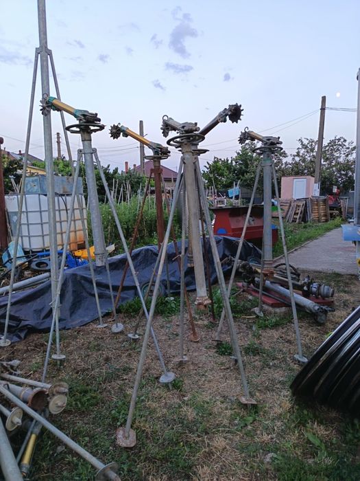 Aspersoar și trepied pentru irigat