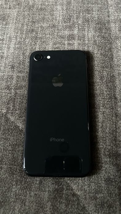 iPhone 8 (Space Gray) — Полный комплект + коробка