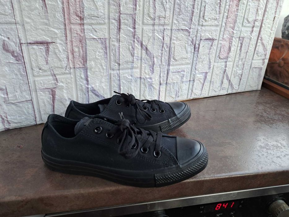 дамски кецове,гуменки,спортни обувки,маратонки,Converse,38 за момиче