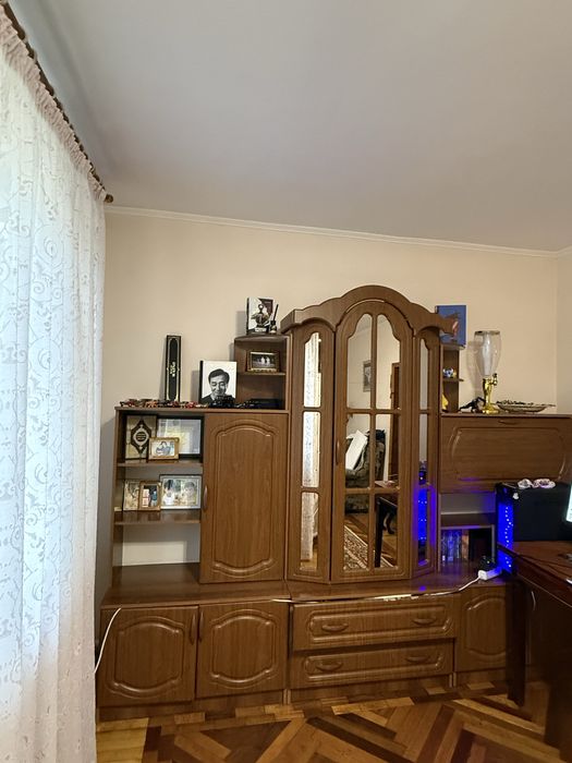 Продам шкаф гостинный