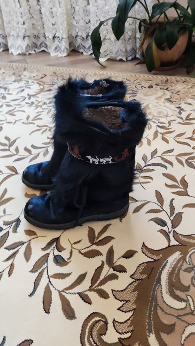 Унты , камусы. Аккуратные 36 размер можно на 35