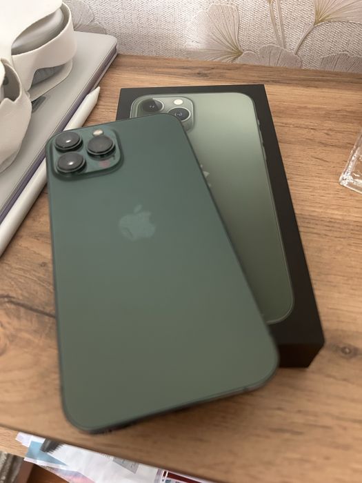 Продам iPhone 13 Pro Max в идеале