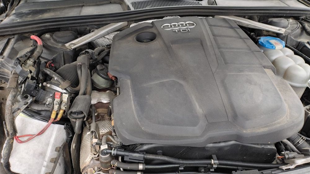 Adudi A4 B9 2016 avariată