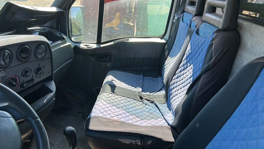 Dezmembrez iveco daily motor 2.8 turbo sau vând întreg