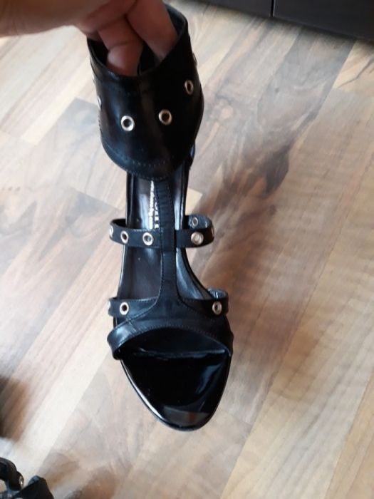 Дамски обувки   .