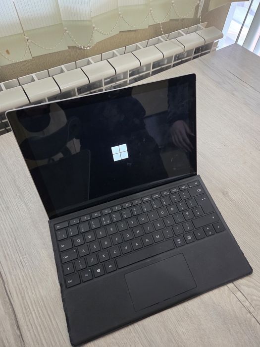 Microsoft Surface Pro 6