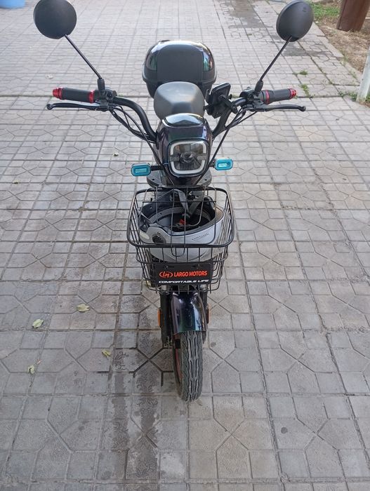 Yangi elektr skuter