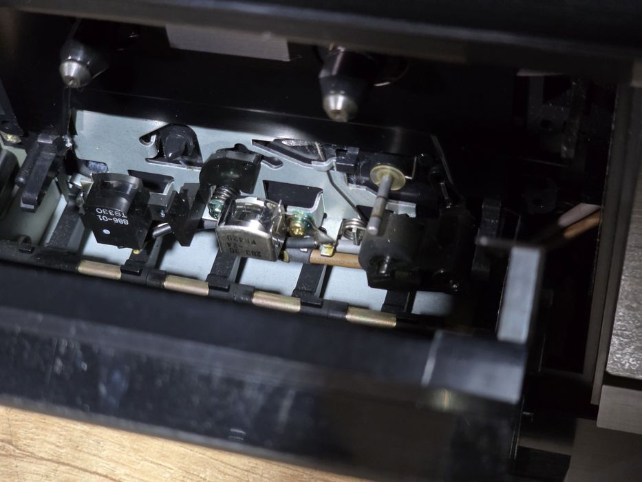 Linie audio SONY ,amplificator, deck,cd-player, tuner,hifi