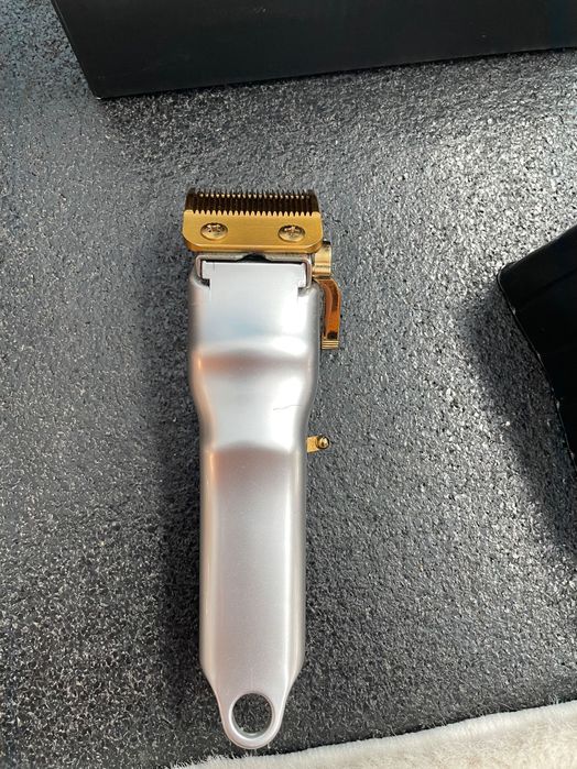 Професионална машинка за подстригване-комплект