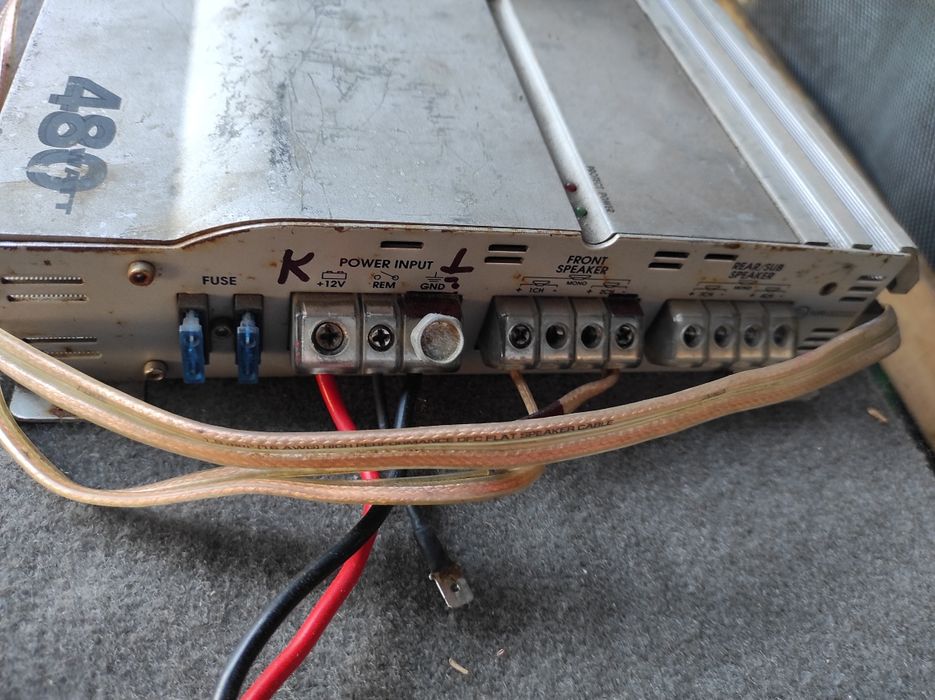 Продам Усилитель автомобильный