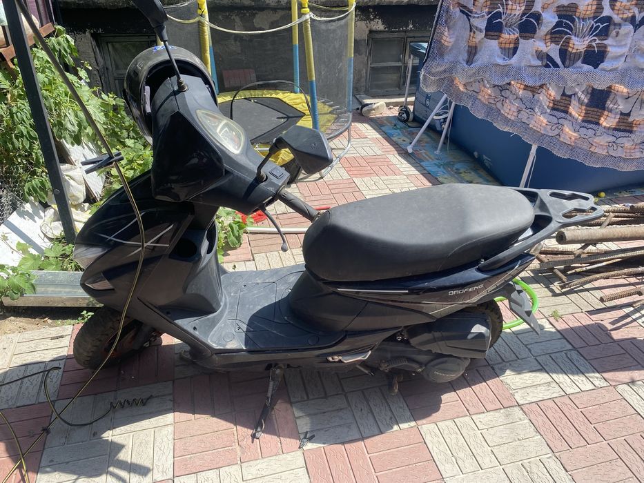 Продам мопед не на учете