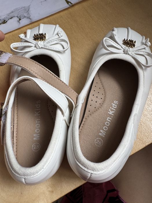 новые туфли 28размер