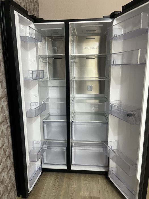 холодильник Samsunq