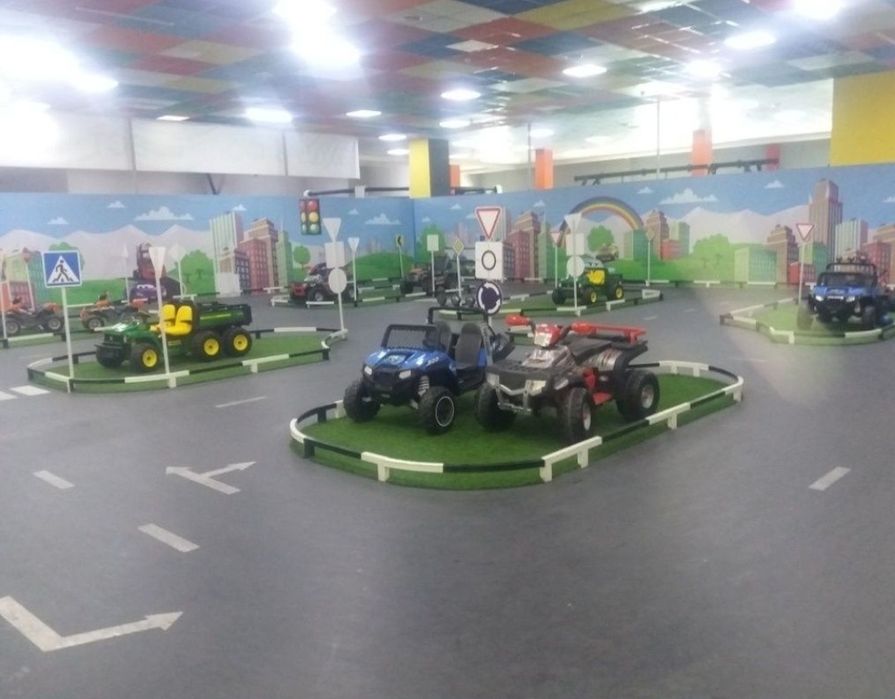 Продам детские машинки