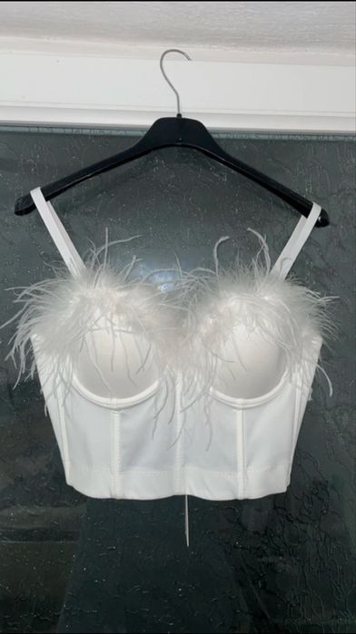 Top alb,nou cu eticheta