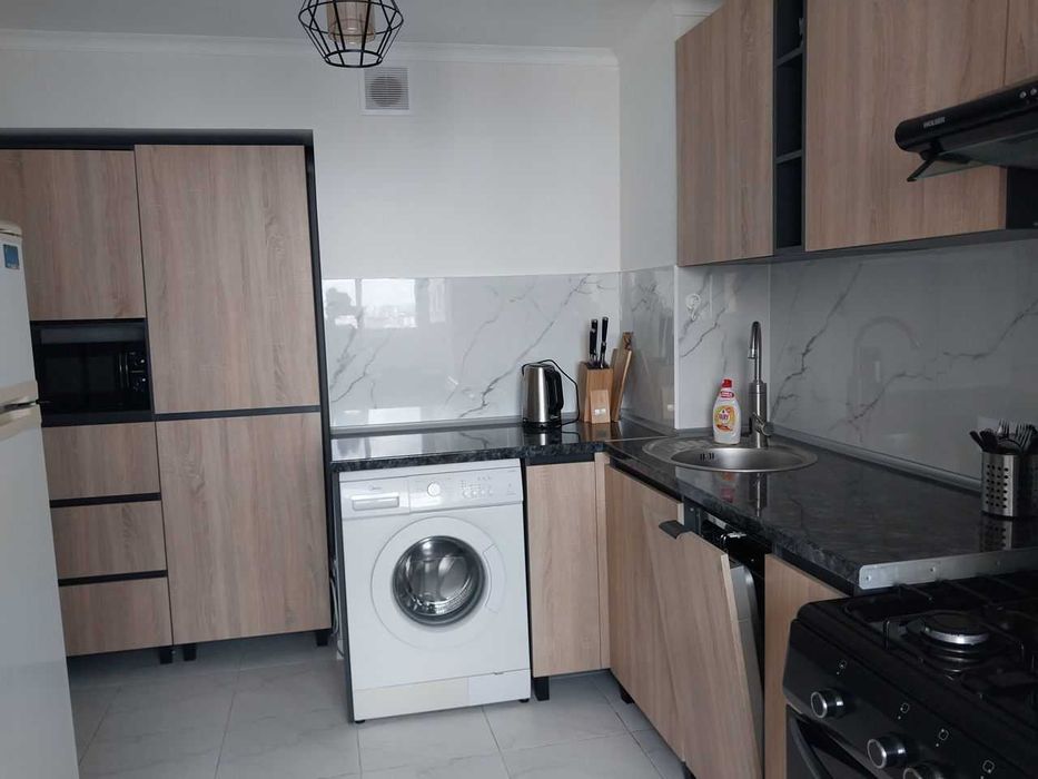 Дава се под наем Двустаен апартамент в София, Люлин 4 - 59 кв.м за 398.82 € - Снимка #1