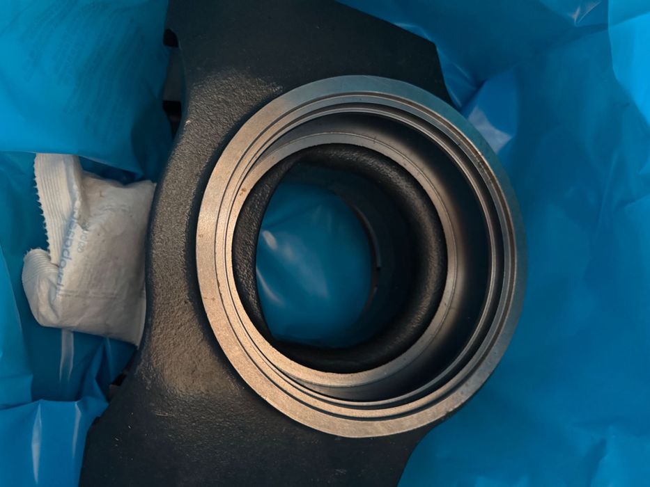 suport arc / corp arc /suport balansoar iveco /cod 8138566 ats