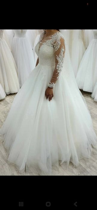 Rochie de mireasa superba stare excelenta