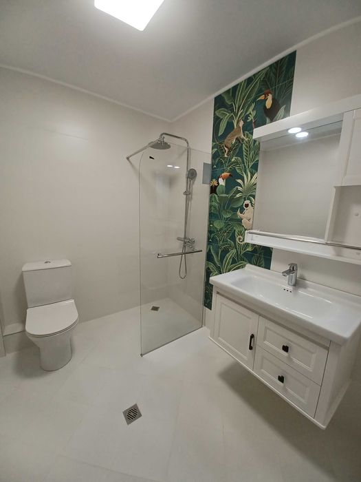 Дава се под наем Тристаен апартамент в Варна, Център - 90 кв.м за 850 € - Снимка #13