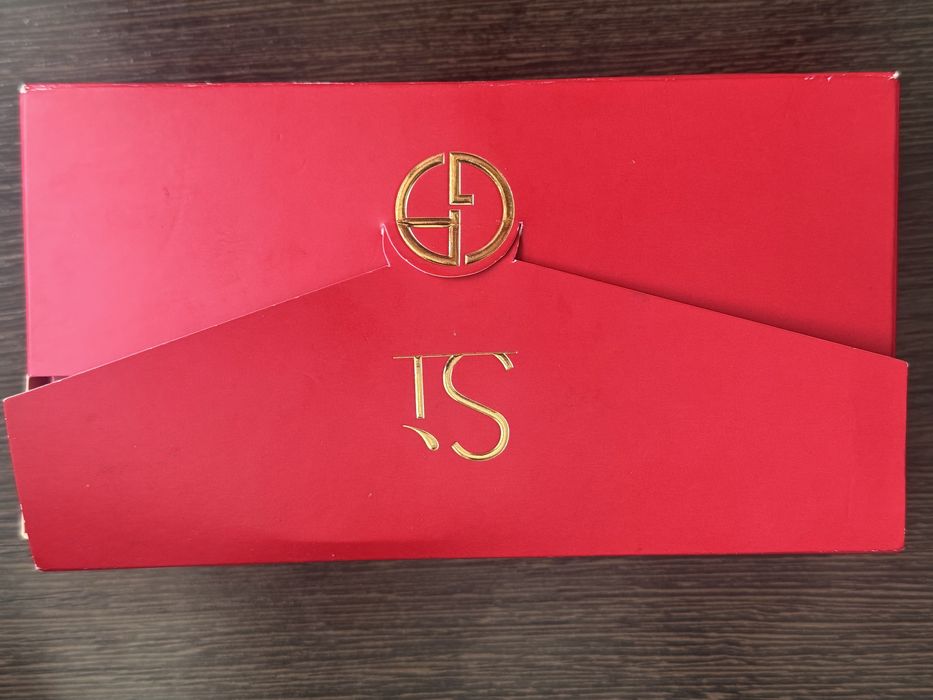 Продам духи оригинал