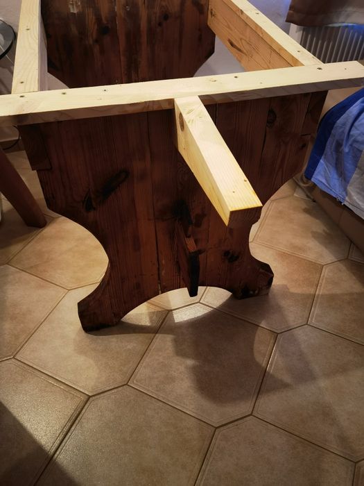 Стойка/Крака основа за маса от масив