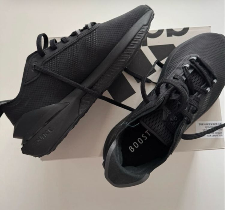 Adidas Avryn negri 38,5